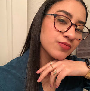 Meet your Posher, Fernanda